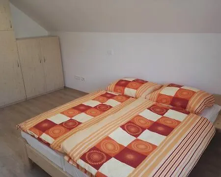 Apartmaji Zupan דירה *